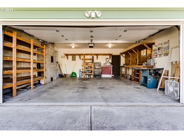 861 55th Place Springfield, OR 97478 - Photo 32 of 32