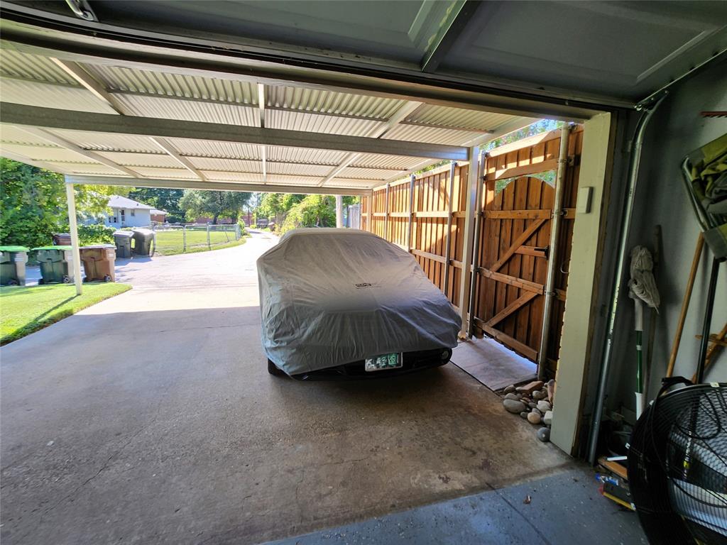 1023 Ridgefield Drive Plano, TX 75075 - Photo 37 of 39 a view of garage with furniture