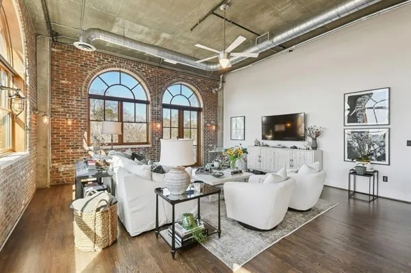 $545,000 | 3235 Roswell Road Northeast, Unit 704, Atlanta, GA 30305