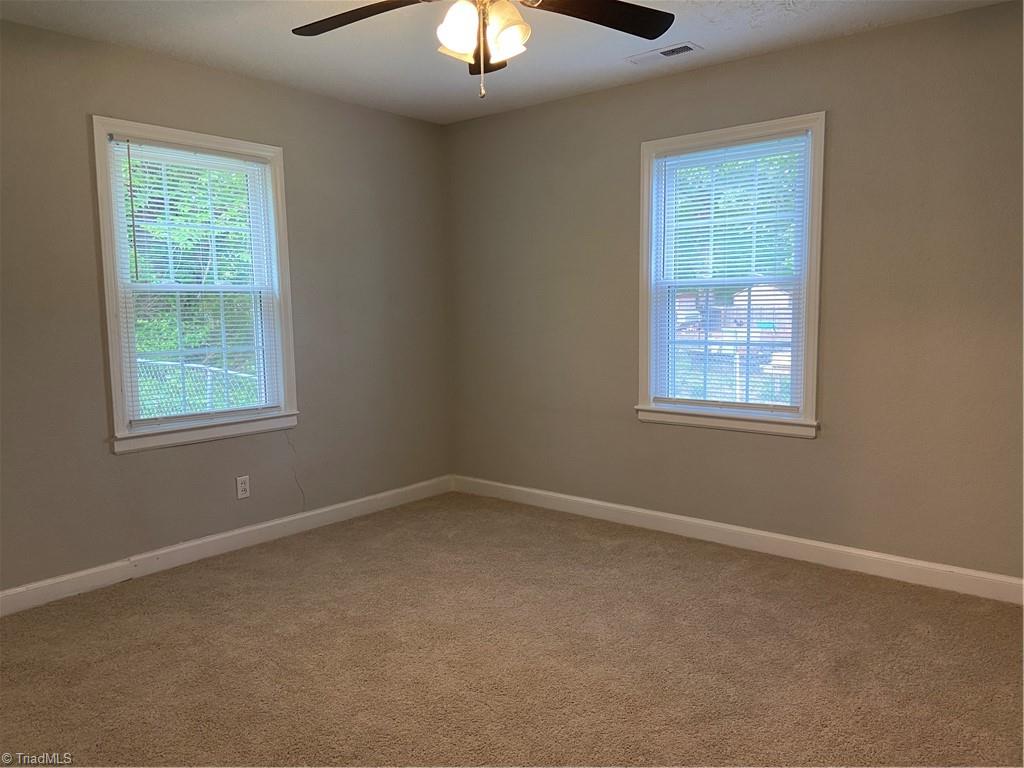 806 Graylyn Drive High Point, NC 27263 - Photo 7 of 9