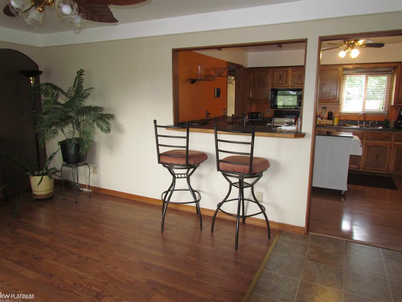 47836 Ryan Road Utica, MI 48317 - Photo 8 of 28