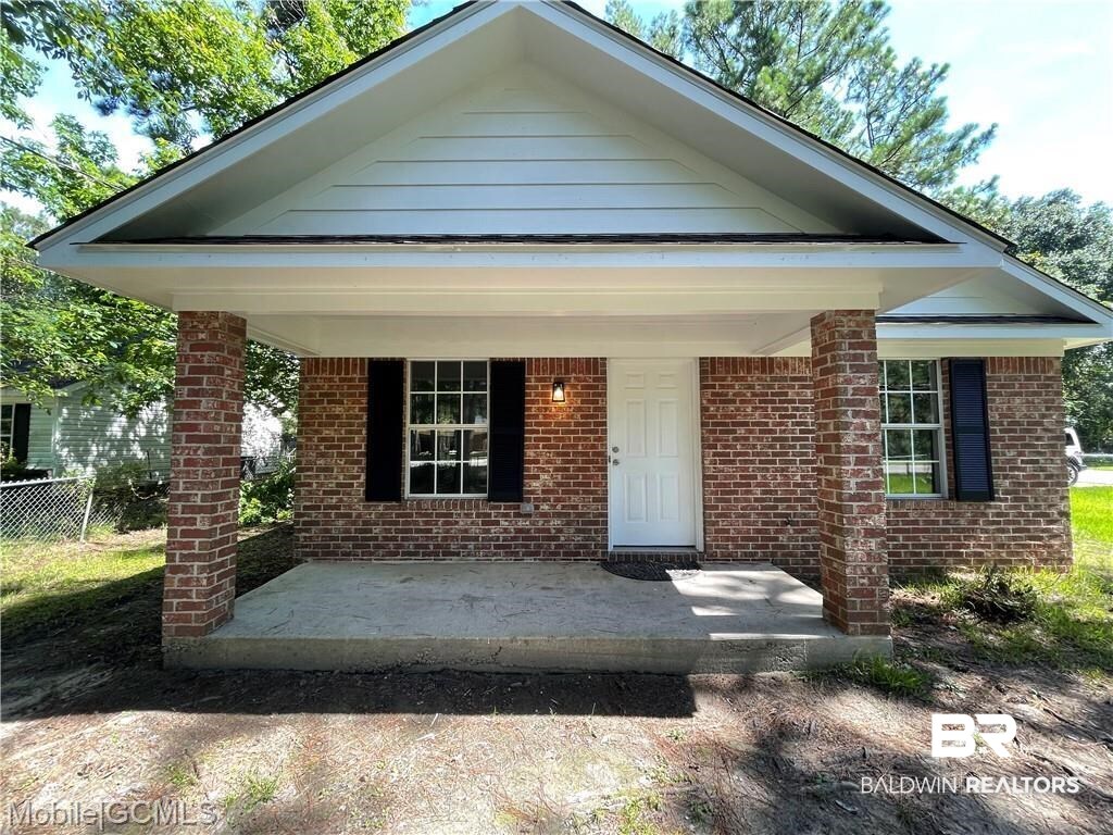 2358 Club House Road Mobile, AL 36605 - Photo 4 of 17