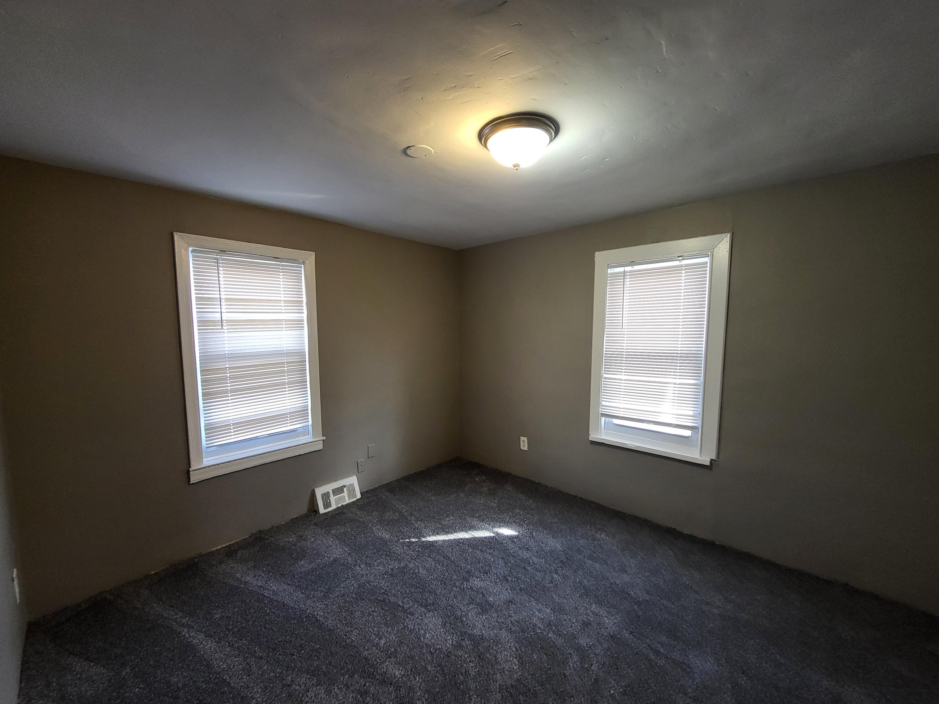 2216 Goulson Avenue Warren, MI 48091 - Photo 11 of 14 20260225_145807