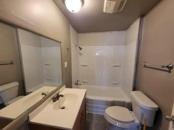 $149,500 | 2216 Goulson Avenue, Warren, MI 48091