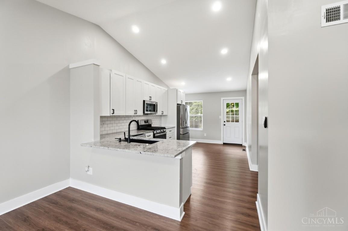9575 Deer Track Road West Chester, OH 45069 - Photo 11 of 56