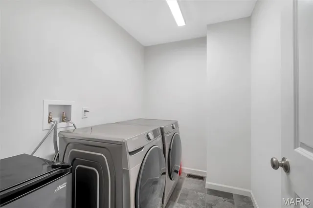 $698,000 | 710 Antler Ridge Drive, St. Charles, MO 63301