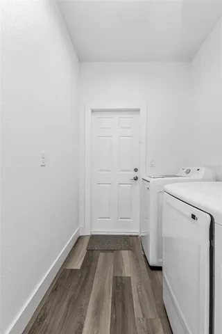 a view of utility room