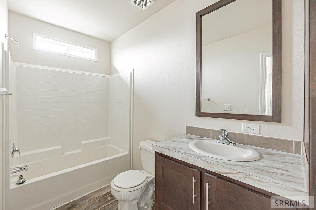 3017 East 750 Street Chester, ID 83421 - Photo 21 of 49 Bathroom