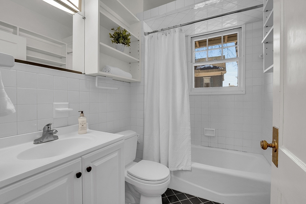 252 Lexington Road Concord, MA 01742 - Photo 13 of 22