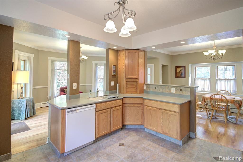 29214 Dresden Street Farmington Hills, MI 48336 - Photo 21 of 49