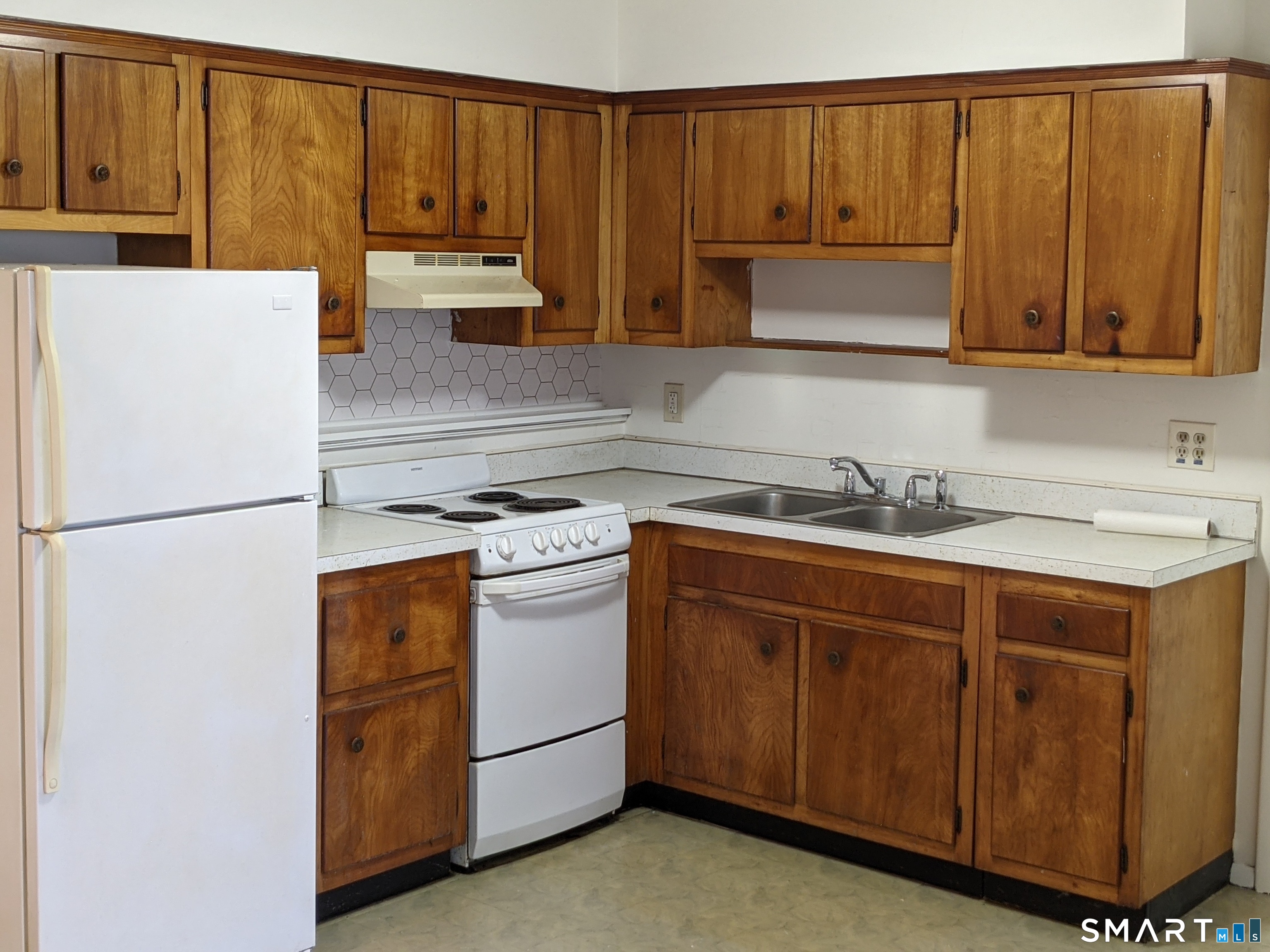 12 Terrace Place, Unit 13 New Milford, CT 06776 - Photo 3 of 7