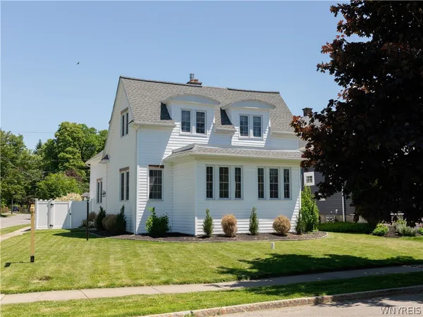 $399,900 | 206 Tuscarora Road, Buffalo, NY 14220