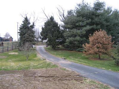 929 Muir Station Road Lexington, KY 40516 - Photo 2 of 13 Photo 2