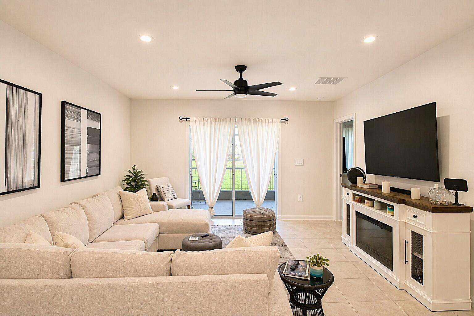 274 Raspberry Road Fort Pierce, FL 34981 - Photo 18 of 33 Living 1