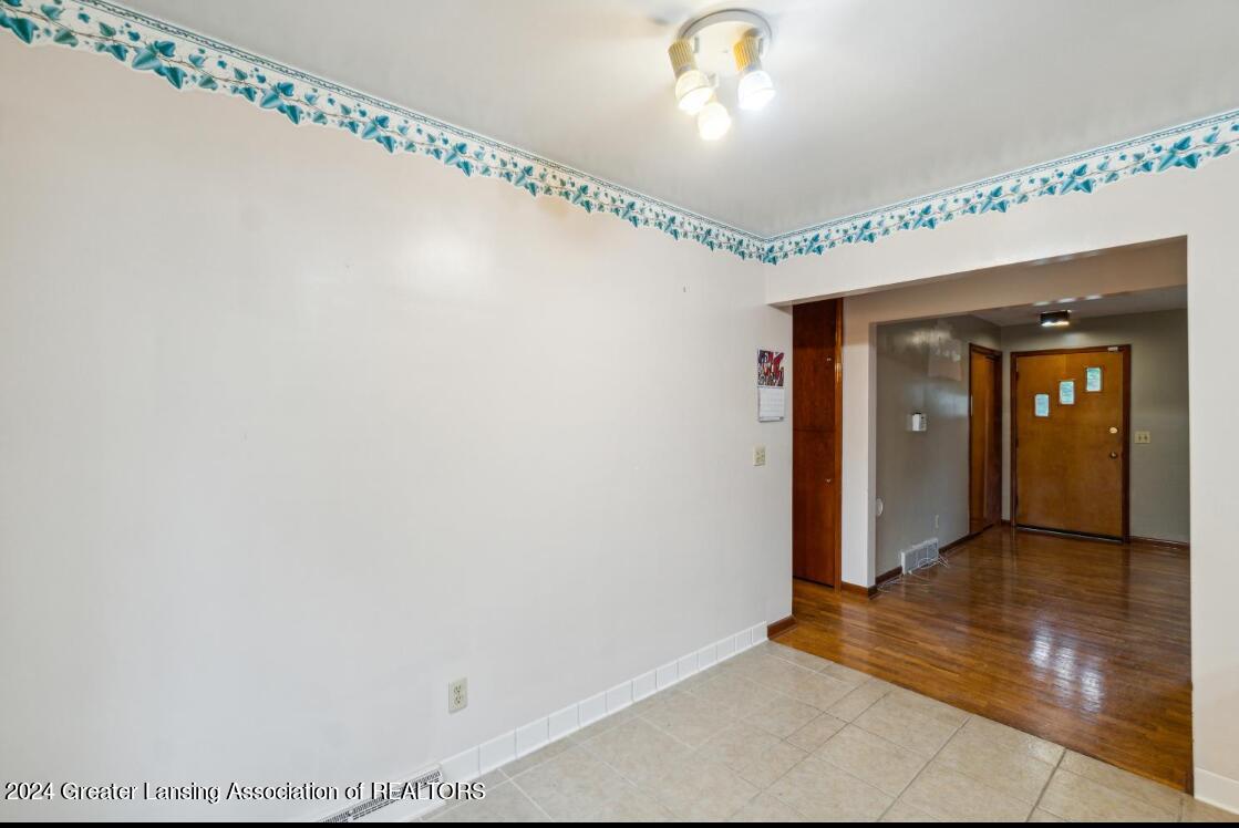 6860 North Aurelius Road Lansing, MI 48911 - Photo 11 of 44 Screenshot 2024-06-30 095641