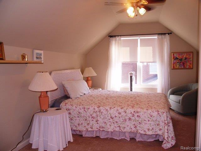 405 Roland Court Grosse Pointe, MI 48236 - Photo 16 of 27 2nd Floor Bedroom