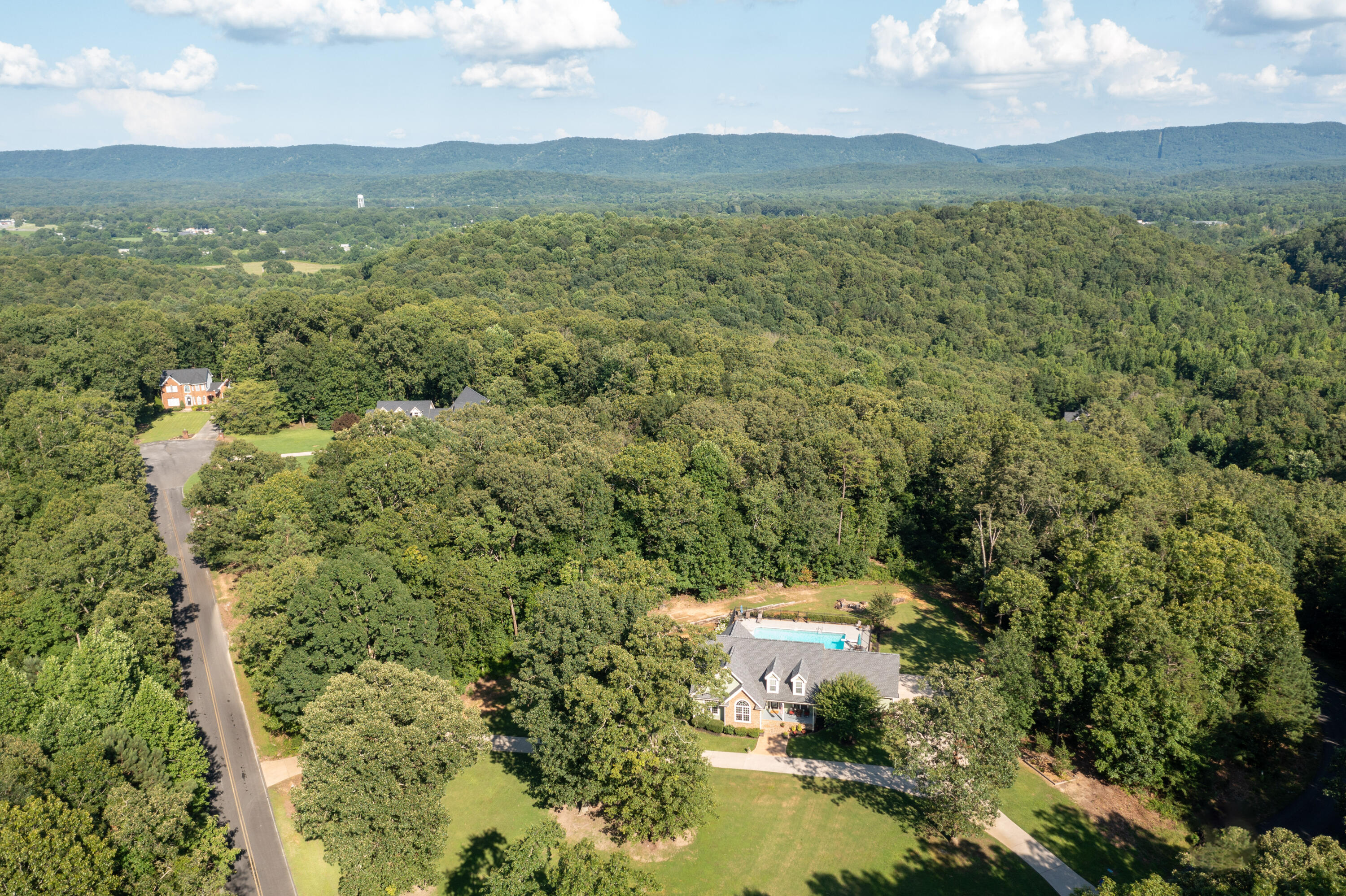 33 Lake View Circle LaFayette, GA 30728 - Photo 7 of 47 DJI_0038