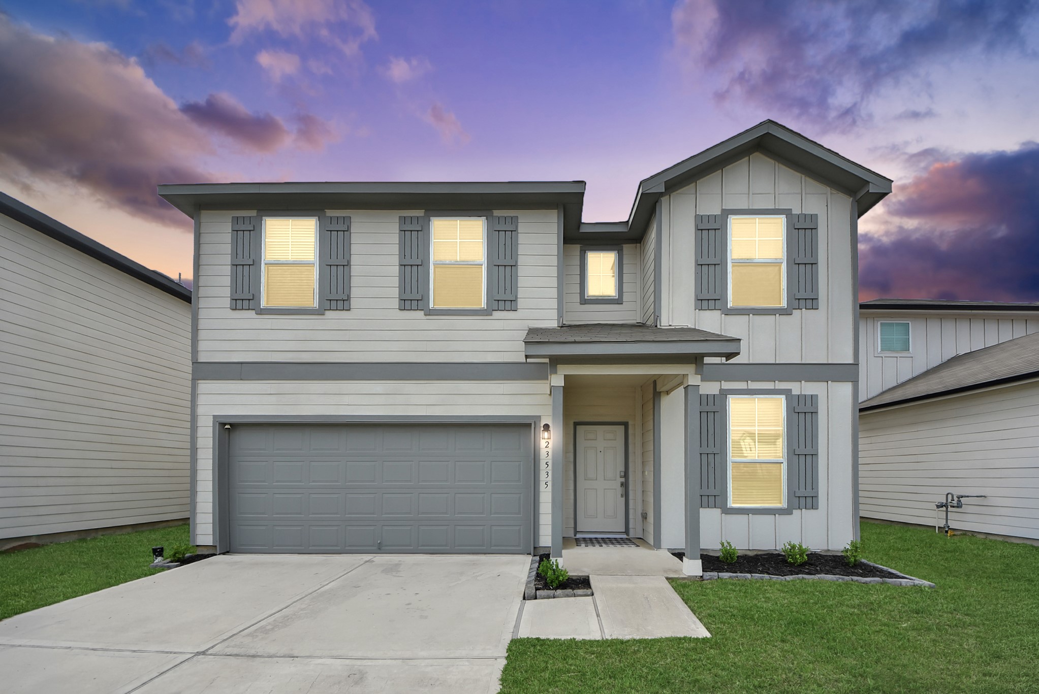 Beautiful front elevation with modern design and great curb appeal