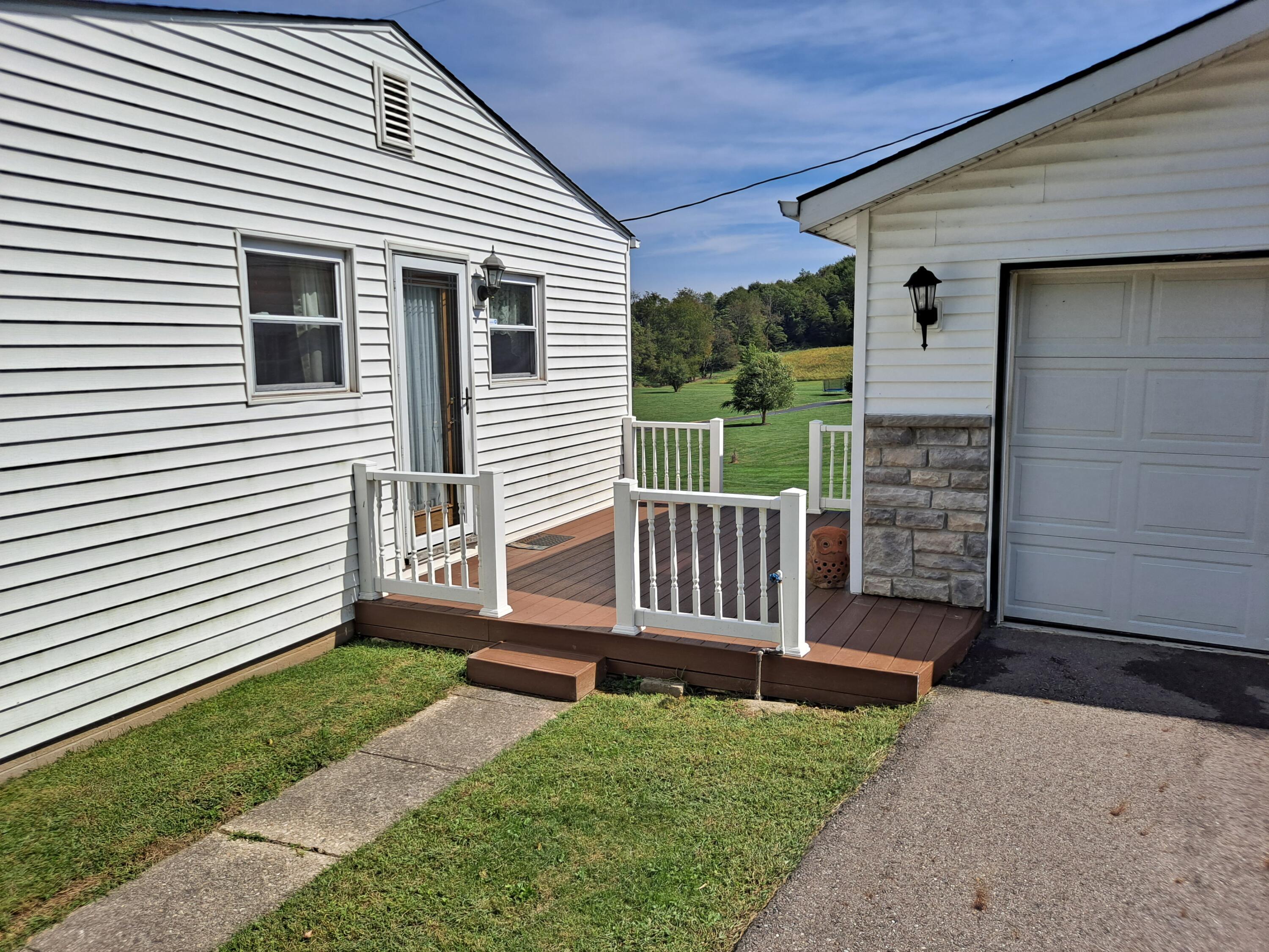 7077 Fairmount Road Newark, OH 43056 - Photo 18 of 25 20220921_125415 (1)