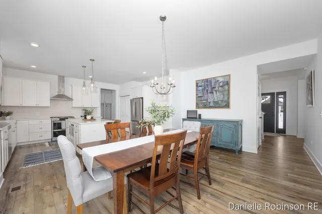 $714,900 | 3361 Box Elder Drive, Jenison, MI 49428