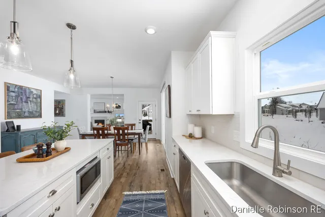 $714,900 | 3361 Box Elder Drive, Jenison, MI 49428