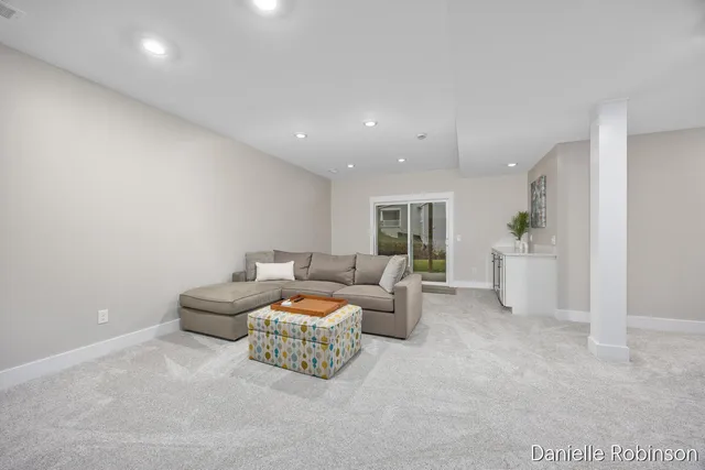 $714,900 | 3361 Box Elder Drive, Jenison, MI 49428