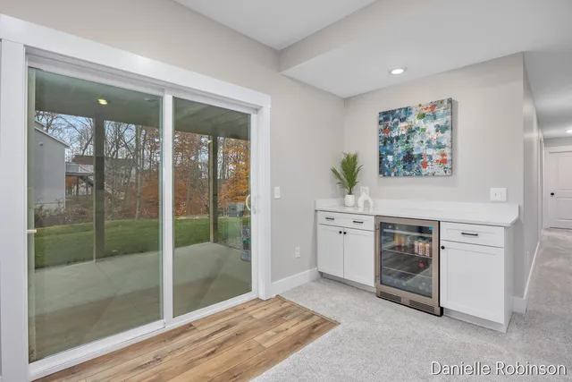 $714,900 | 3361 Box Elder Drive, Jenison, MI 49428