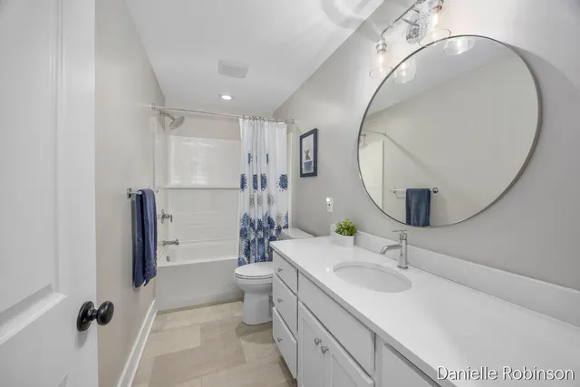 $714,900 | 3361 Box Elder Drive, Jenison, MI 49428