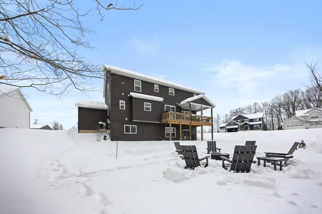 $714,900 | 3361 Box Elder Drive, Jenison, MI 49428