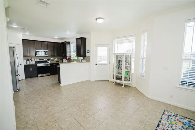 $335,000 | 201 Boulder Ridge Drive, Cuero, TX 77954