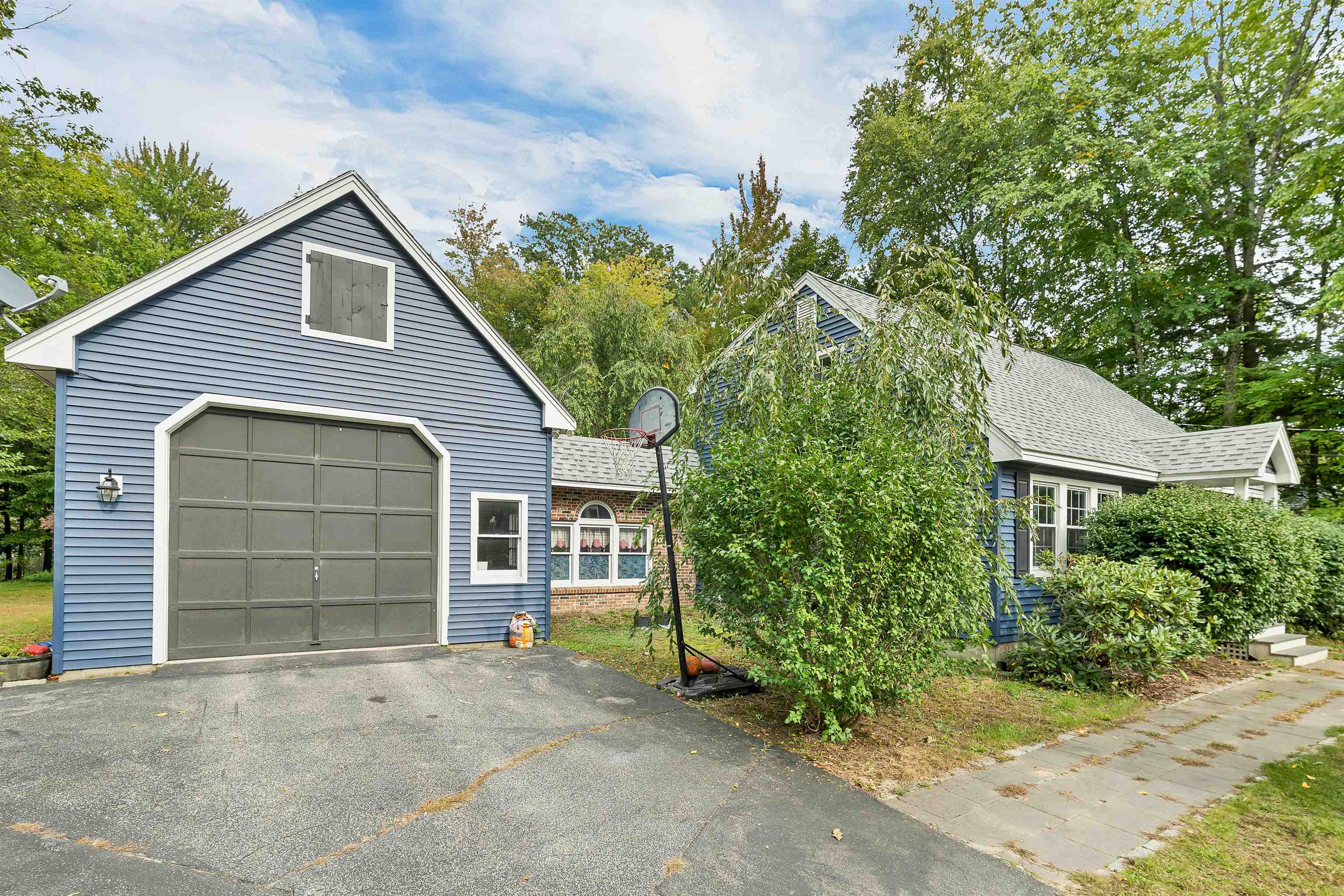 74 Robbins Road Wilton, NH 03086 - Photo 3 of 39 Gallery Image 3