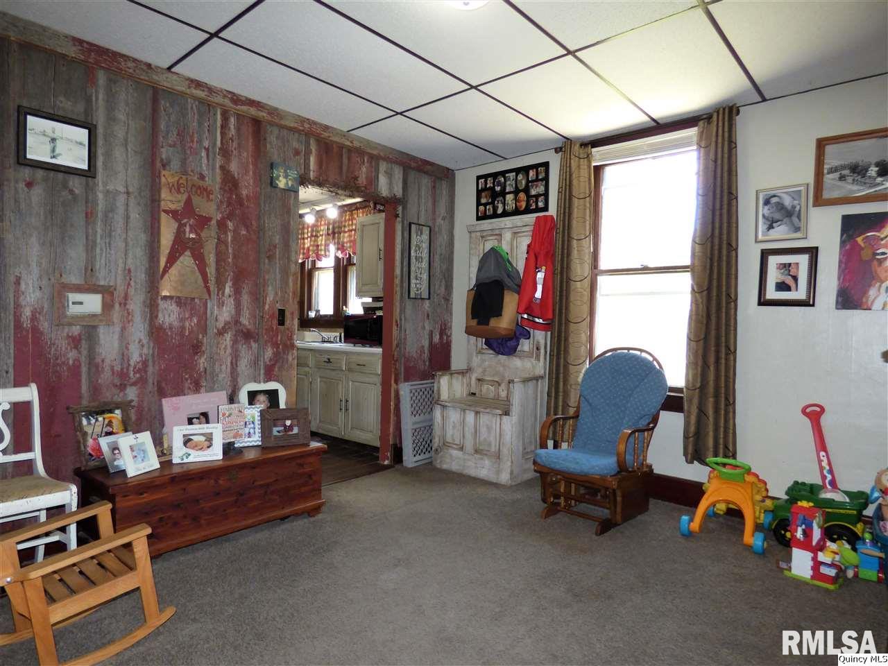 3148 Indian Road Davenport, IA 52802 - Photo 7 of 18 Gallery Image 7