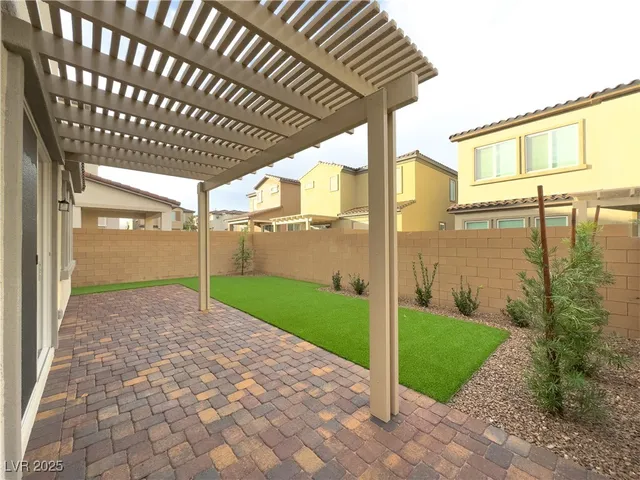 $2,795 | 10668 Carnes Avenue, Las Vegas, NV 89166