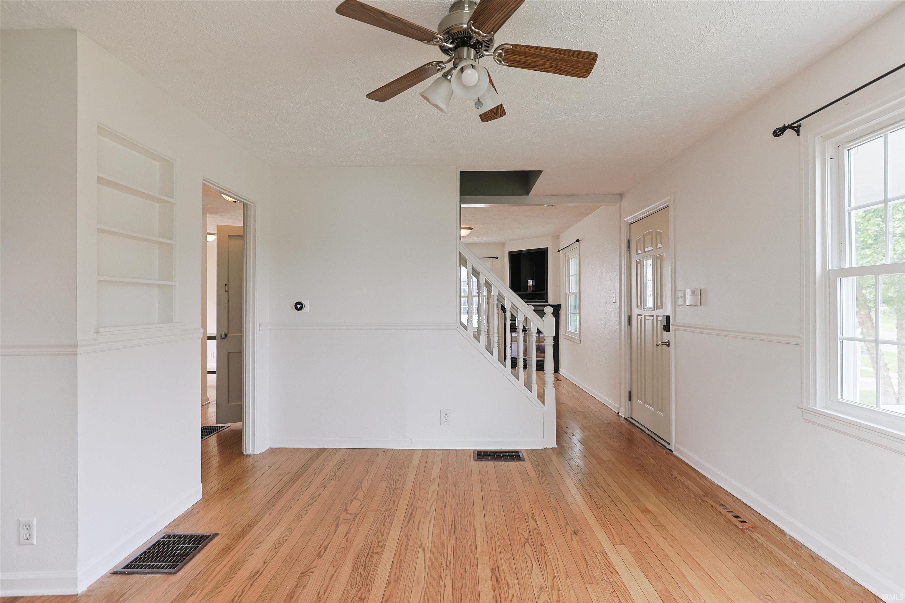 2025 Riverside Drive South Bend, IN 46616 - Photo 6 of 48 Gallery Image 6