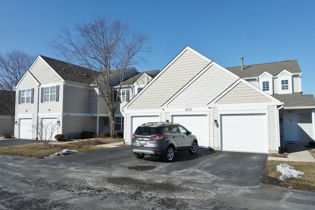 2419 Sheehan Drive, Unit 101 Naperville, IL 60564 - Photo 2 of 18