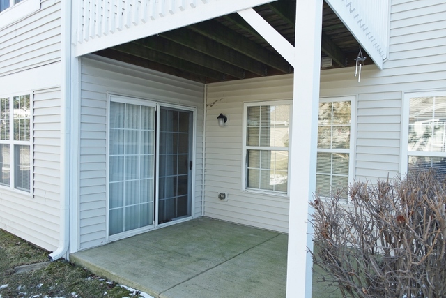 2419 Sheehan Drive, Unit 101 Naperville, IL 60564 - Photo 3 of 18