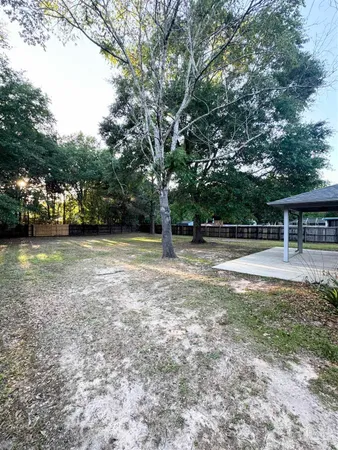 $1,800 | 5661 Fairview Drive, Milton, FL 32570