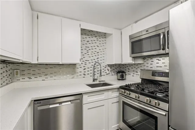 $215,000 | 5 Bayard Road, Unit 102, Pittsburgh, PA 15213