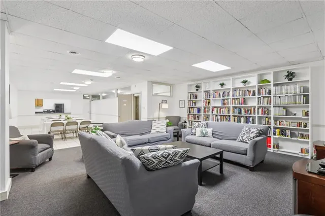 $215,000 | 5 Bayard Road, Unit 102, Pittsburgh, PA 15213