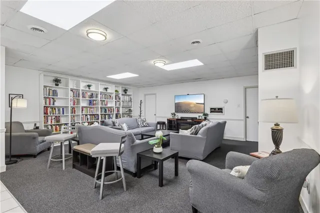 $215,000 | 5 Bayard Road, Unit 102, Pittsburgh, PA 15213