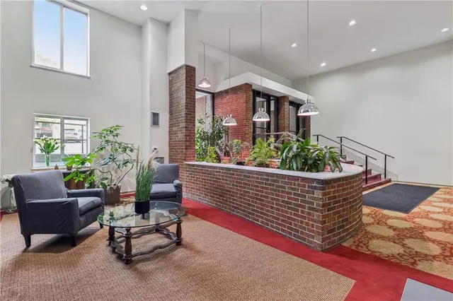 $215,000 | 5 Bayard Road, Unit 102, Pittsburgh, PA 15213