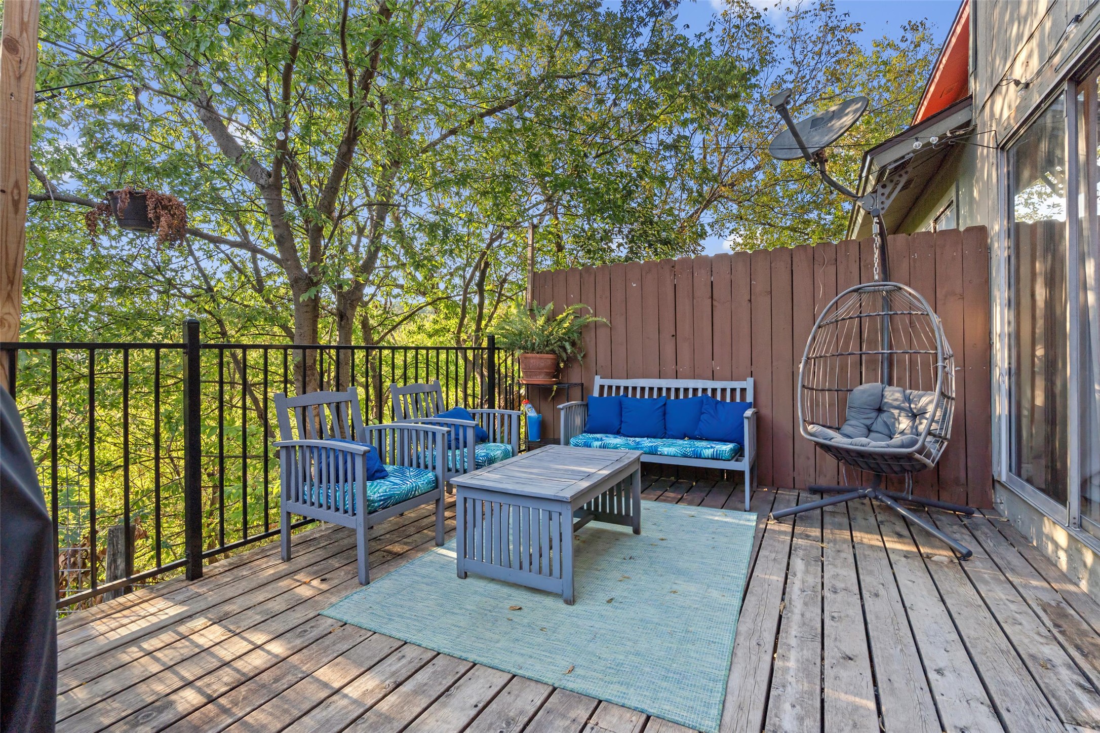 6492 Hart Lane Austin, TX 78731 - Photo 17 of 22 Deck featuring an outdoor hangout area