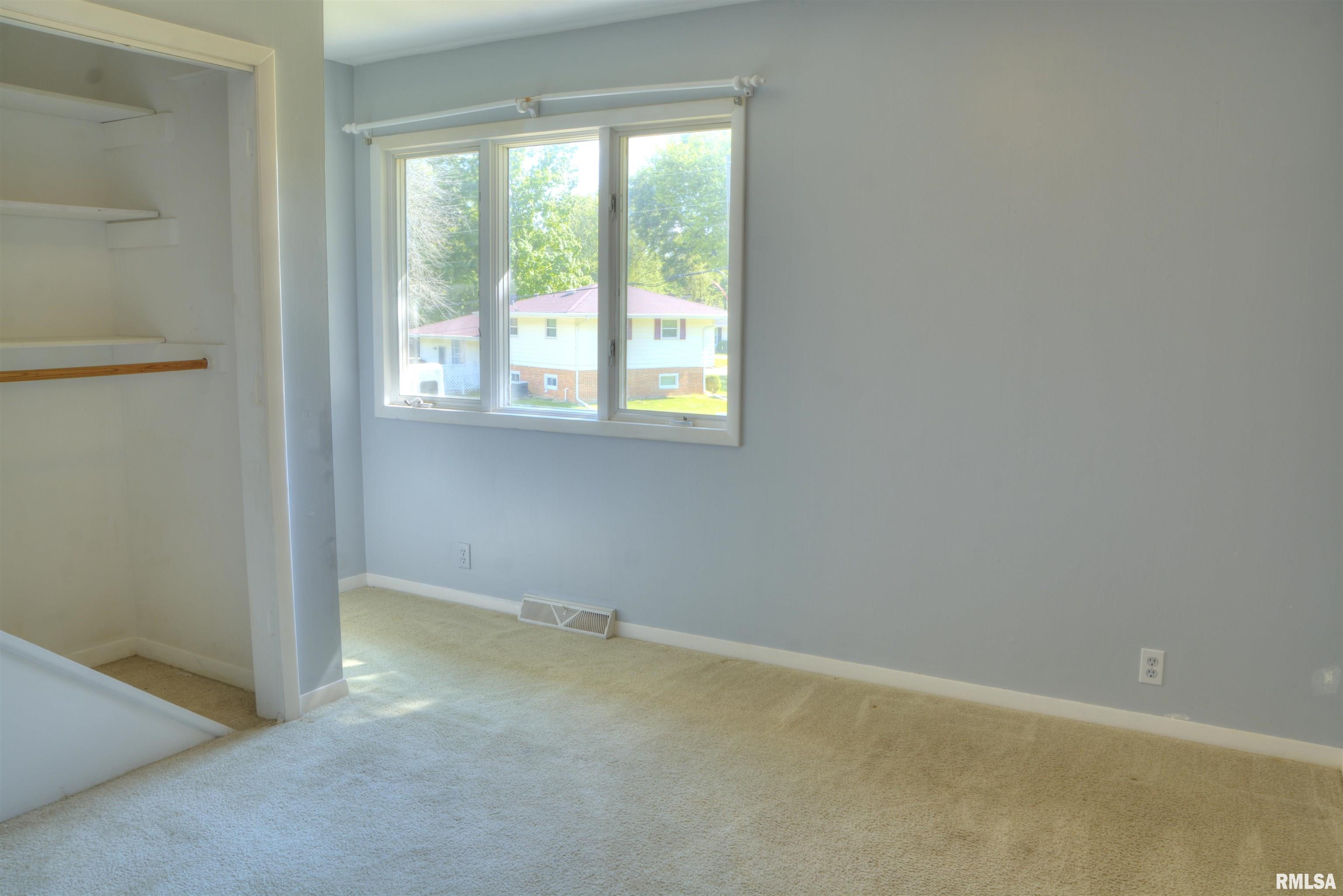 263 Jana Road Macomb, IL 61455 - Photo 18 of 25 Gallery Image 18