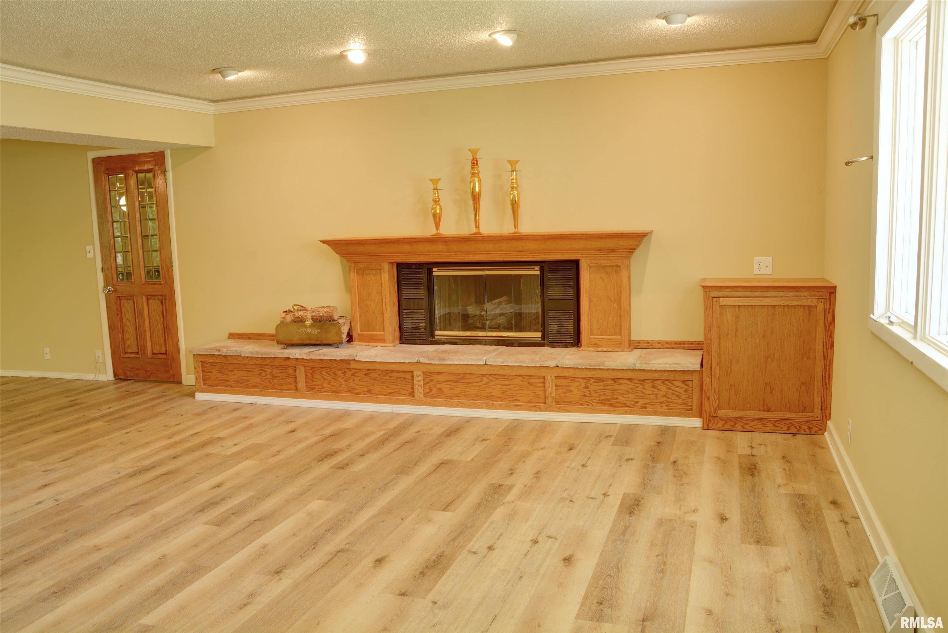 263 Jana Road Macomb, IL 61455 - Photo 5 of 25 Gallery Image 5
