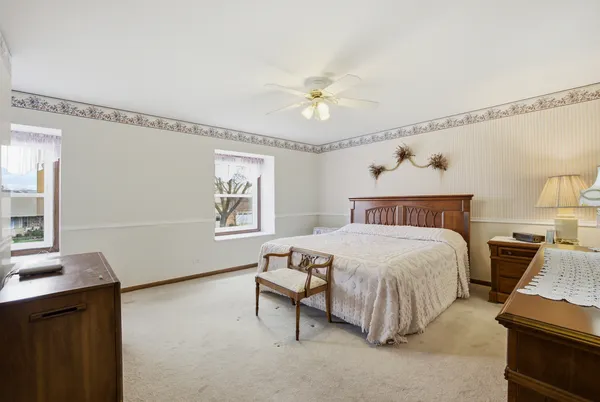 $520,000 | 1641 Missouri Drive, Elk Grove Village, IL 60007