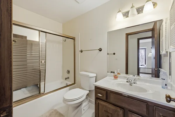 $520,000 | 1641 Missouri Drive, Elk Grove Village, IL 60007
