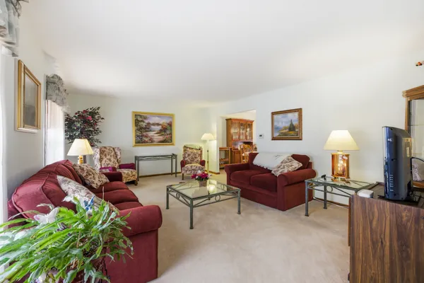 $520,000 | 1641 Missouri Drive, Elk Grove Village, IL 60007