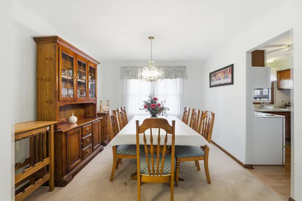 $520,000 | 1641 Missouri Drive, Elk Grove Village, IL 60007