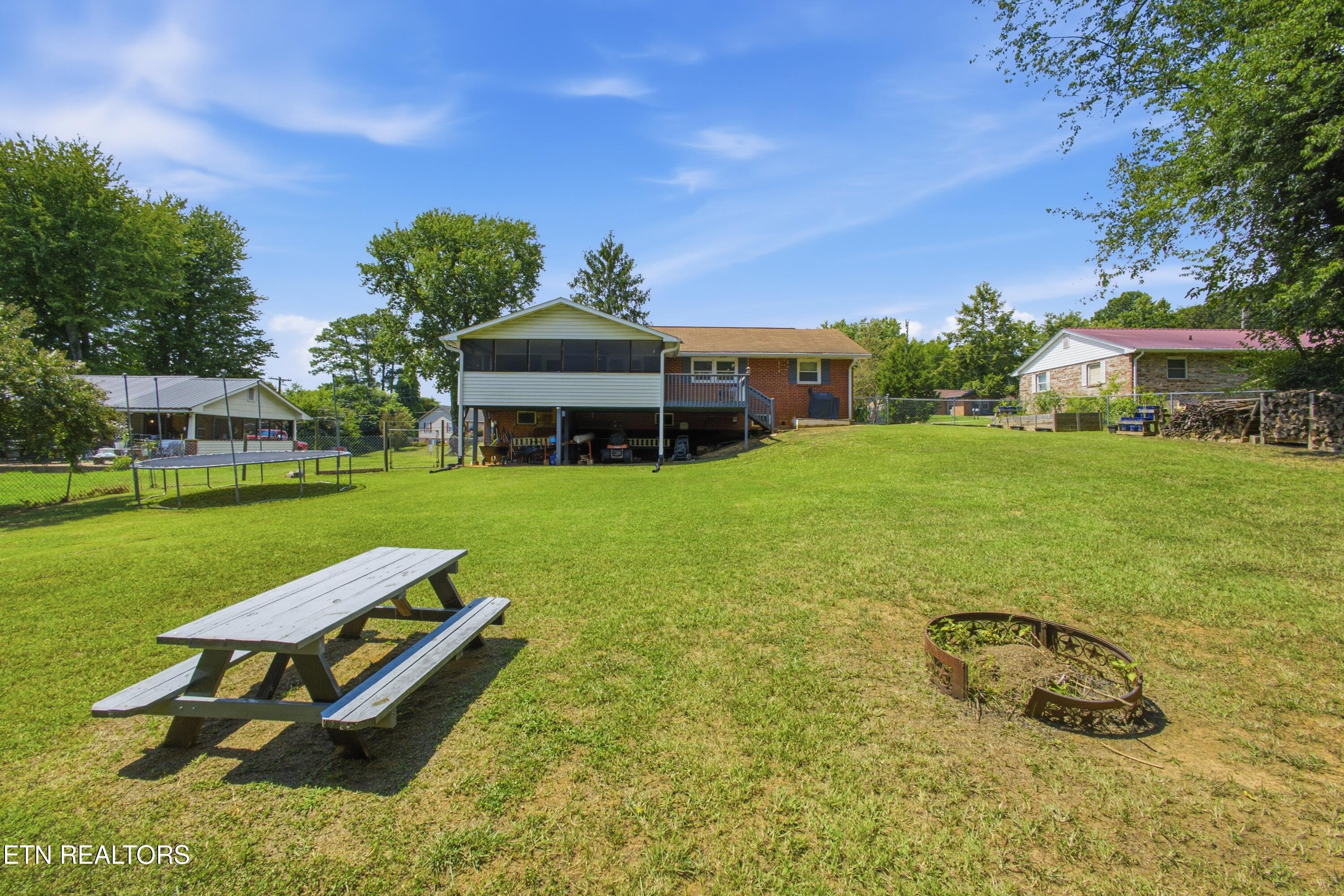 1009 Patton Ferry Road Kingston, TN 37763 - Photo 4 of 46 SPOT5020