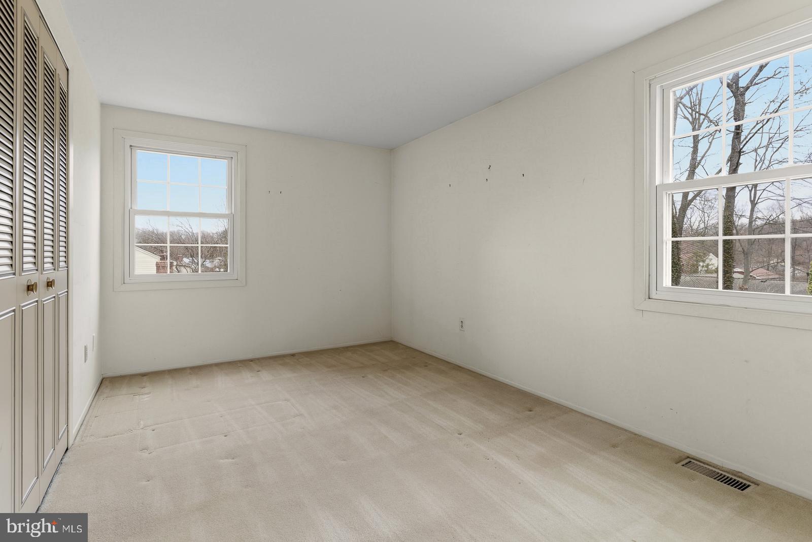 8714 Granite Lane Laurel, MD 20708 - Photo 20 of 35 an empty room with windows
